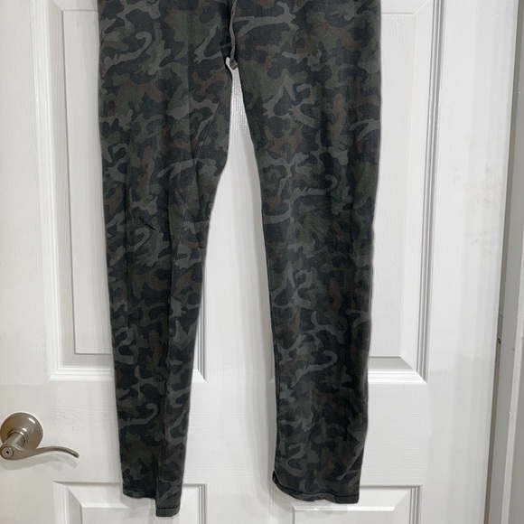Camo joggers - Picture 4 of 4